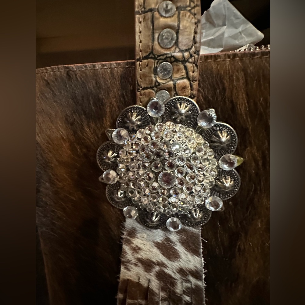 Raviani Brown and Tan CowhideTote with Fringe And Croc Embossed On The Back - Picture 6 of 11